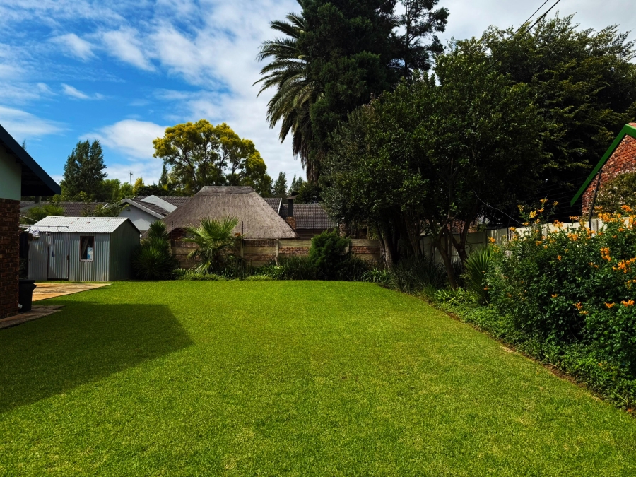 3 Bedroom Property for Sale in Kannoniers Park North West